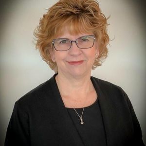 Meet your Posher, Janine